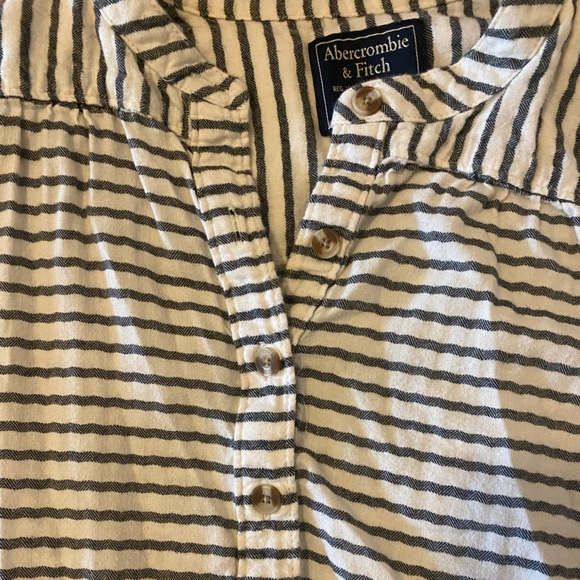 Long Sleeve Striped Top - Picture 2 of 3